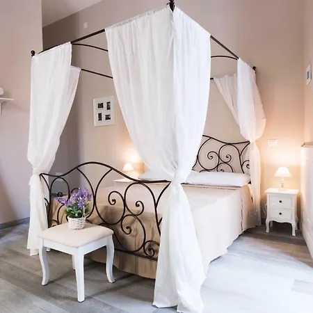 Dimora Partenopea 4*